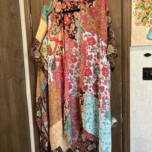 Shaw/Cape Sewn Arms. Wear Many Ways. One Size